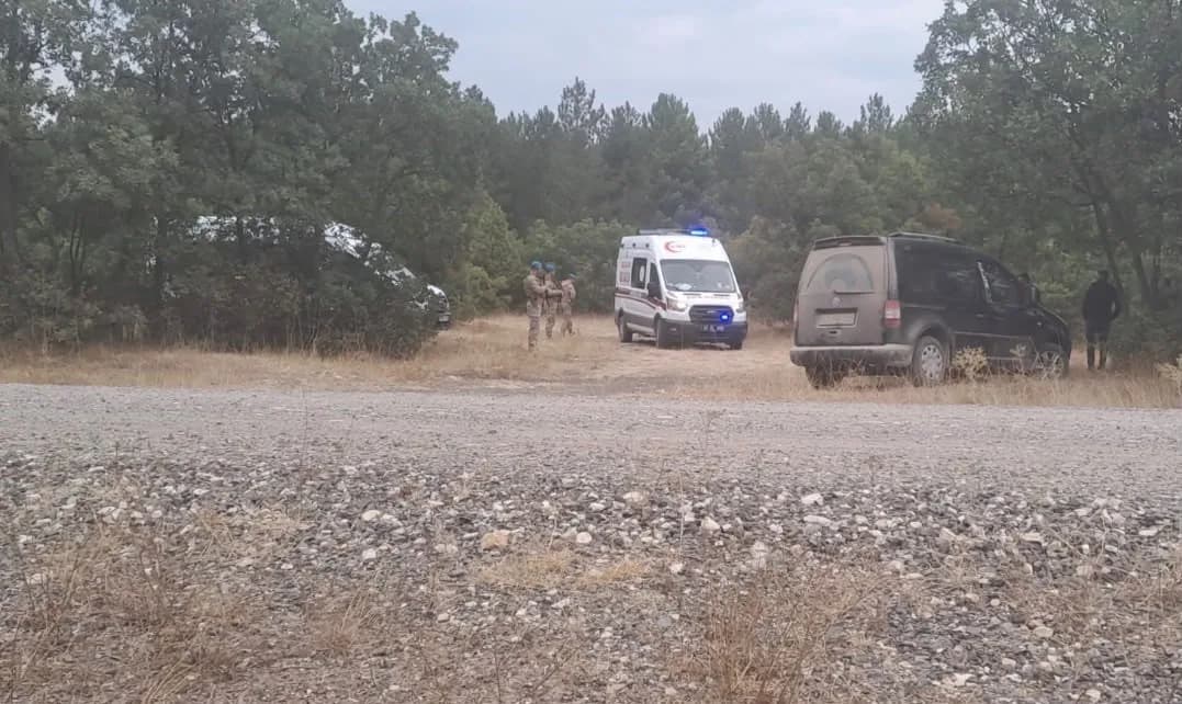 Kütahya’nın Tavşanlı ilçesinde 2 gündür kendisinden haber alınamayan 42 yaşındaki gece bekçisi Hikmet Uzuncan, ormanlık