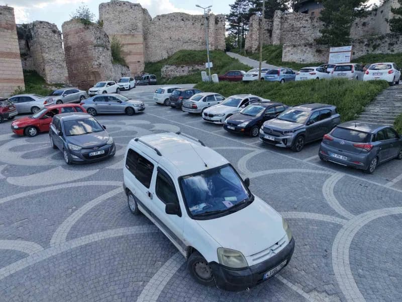 Kütahya'da trafikteki araç sayısı 294 bini geçti
