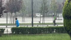 Düzce ve Zonguldak için kuvvetli gök gürültülü sağanak yağış uyarısı yapıldı