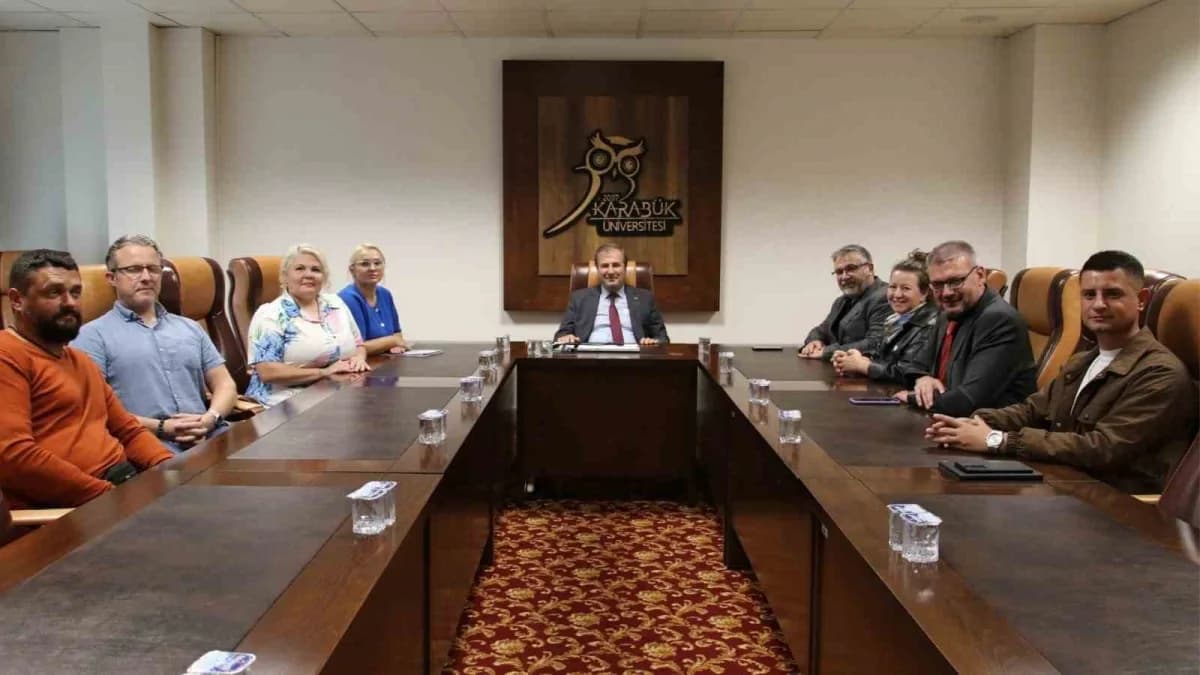 Litvanya’nın Klaipdos valstybin kolegija Üniversitesinden akademisyenler Jovita Berzin ve Viktorija Paulauskien, Erasmus