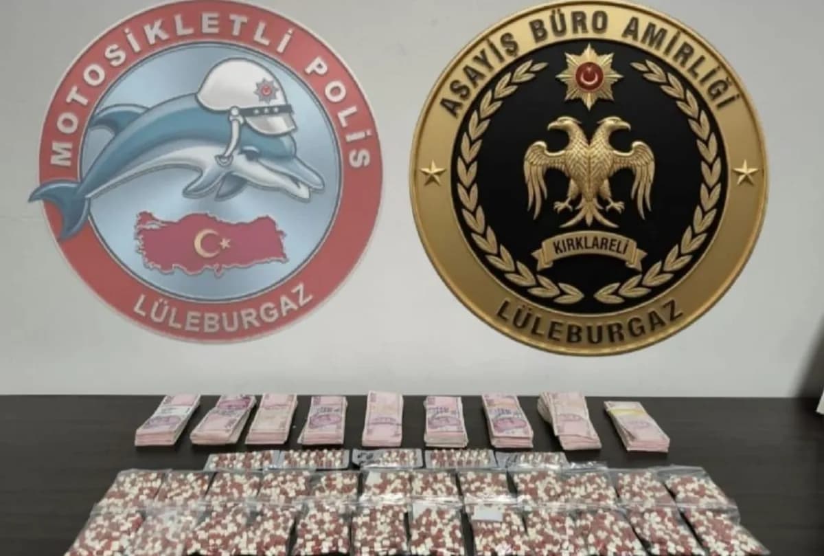Uyuşturucu ve silah ele geçirildi