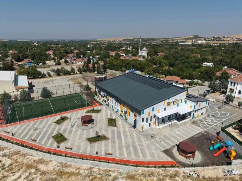 Malatya’da yeni yapılan spor kompleksleri ve gençlik merkezlerinden bir görünüm