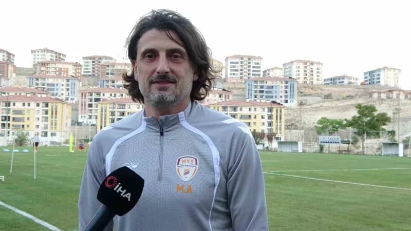 Malatya Yeşilyurt Spor Teknik Direktörü Mehmet Ak