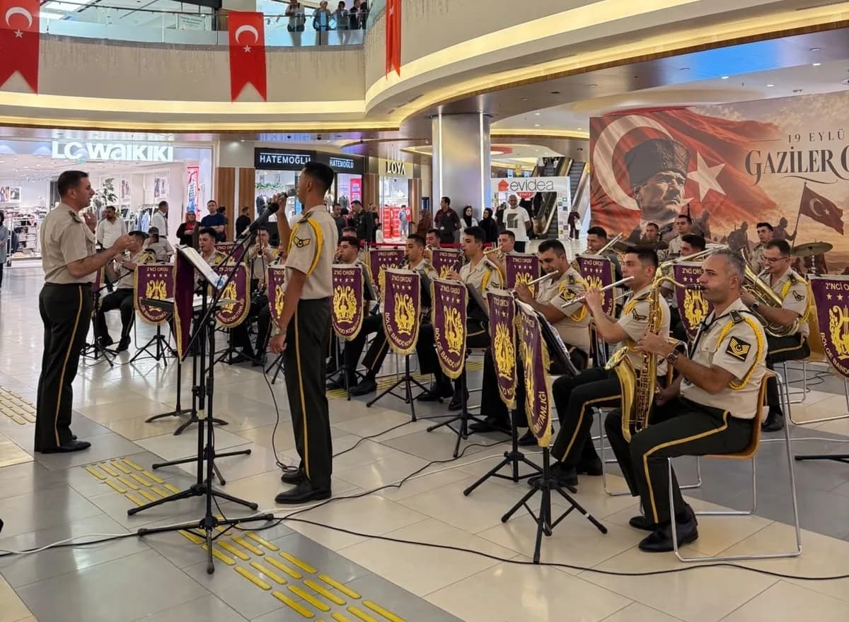 MalatyaPark’ta Gaziler Günü’ne özel konser