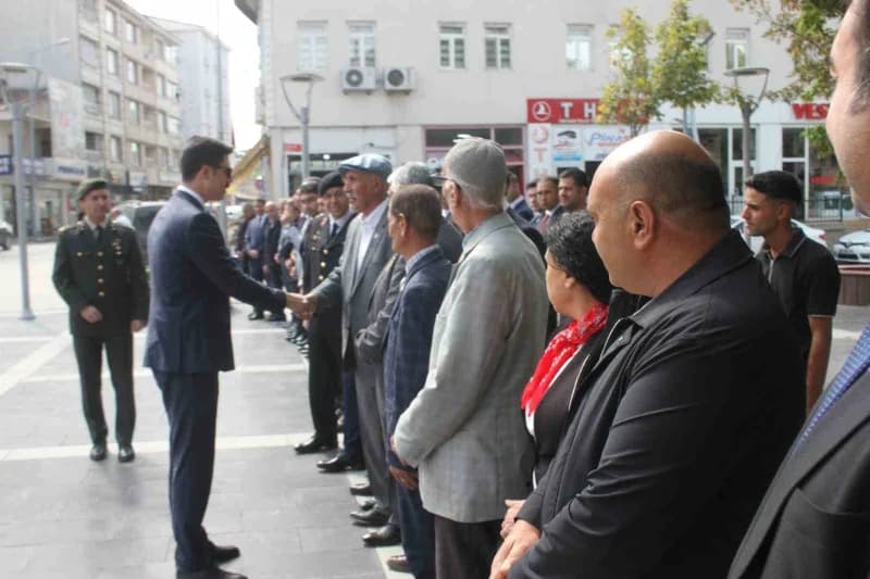 Muş’un Malazgirt ilçesinde 19 Eylül Gaziler Günü, düzenlenen törenle kutlandı.