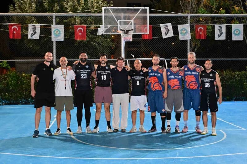 Manisa Büyükşehir Belediyesi, Avrupa Hareketlilik Haftası kapsamında düzenlediği 3x3 Sokak Basketbol Turnuvası ile çocuk
