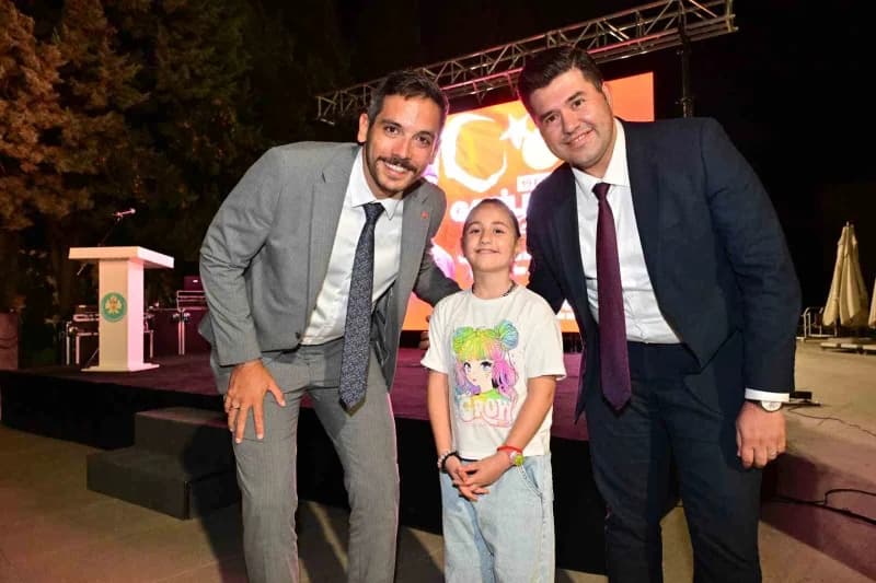 Manisa Büyükşehir Belediyesi, 19 Eylül Gaziler Günü dolayısıyla Gazi ve Şehit aileleri onuruna program düzenledi. Saruha
