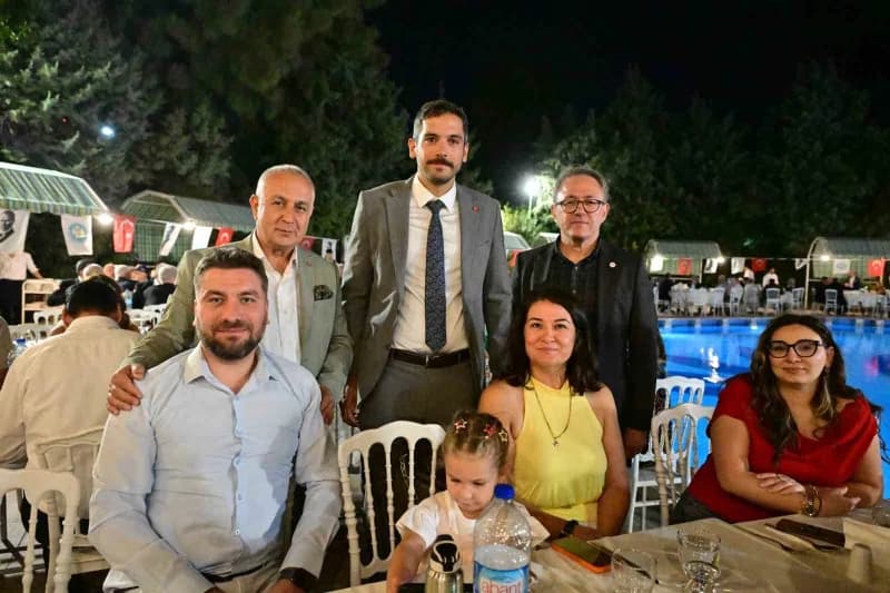 Manisa Büyükşehir Belediyesi, 19 Eylül Gaziler Günü dolayısıyla Gazi ve Şehit aileleri onuruna program düzenledi. Saruha