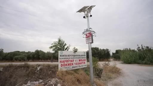 Manisa’da kaçak hafriyat dökümüne karşı güvenlik kameraları ve dronlarla yapılan denetim görüntüsü