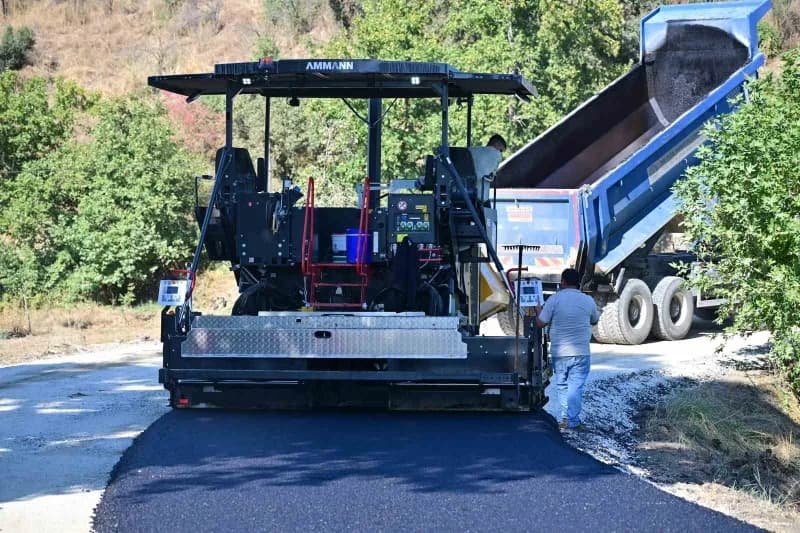 Manisa Büyükşehir Belediyesi, Sarıgöl ilçesinde mahalleler arasındaki ulaşım konforunu ve Yol güvenliğini artırmak amacı