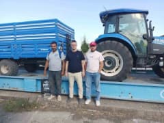 Balıkesir Manyas'ta ayçiçeği tarlasında devam eden hasat çalışmaları ve ürün teslimi