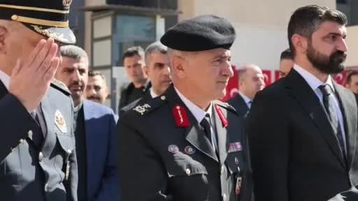Mardin’de 19 Eylül Gaziler Günü töreninde Atatürk Anıtı’na çelenk sunulması