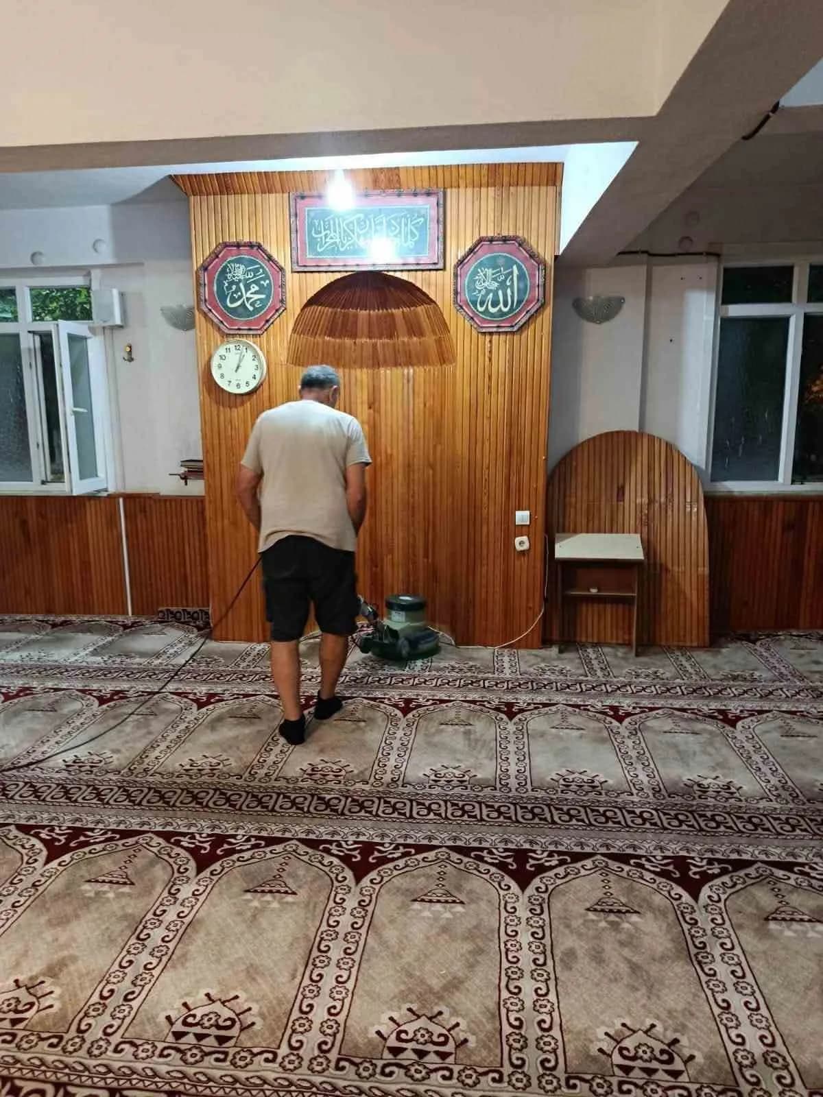 Marmara Adaları’nda camiler kış sezonuna hazırlanıyor