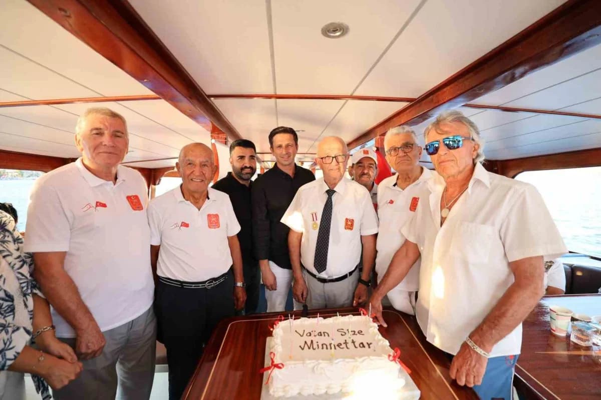 Marmaris’te gazilere tekne turu