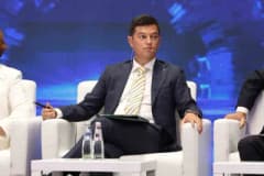 Marmaris Belediye Başkanı Acar Ünlü, İstanbul’da Muğla Destinasyon Oturumu’nda konuşma yaparken
