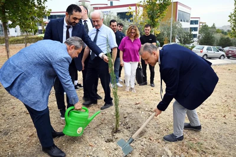 Manisa Celal Bayar Üniversitesi (MCBÜ), Yükseköğretim Kurulunun COP31 çağrısı kapsamında sürdürülebilirlik ve iklim deği