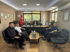Mehmet Ertaş Edremit Ticaret Odası’nda yöneticilerle görüşüyor