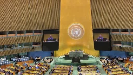 Pakistan Başbakanı Şahbaz Şerif BM Genel Kurulu’nda konuşma yaparken