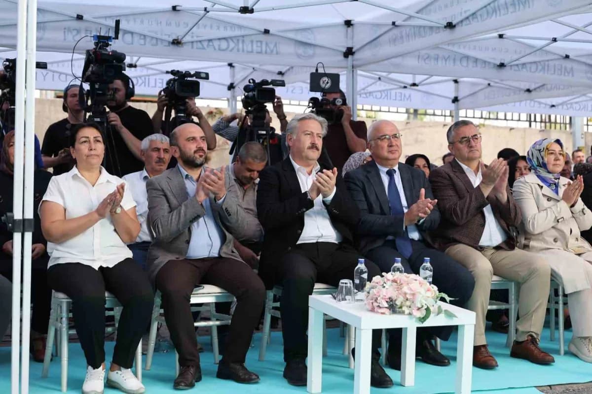 Kentsel dönüşümde başarılı çalışmaları ile öncü ve referans Belediye olan Melikgazi Belediyesi; Yıldırım Beyazıt Mahalle