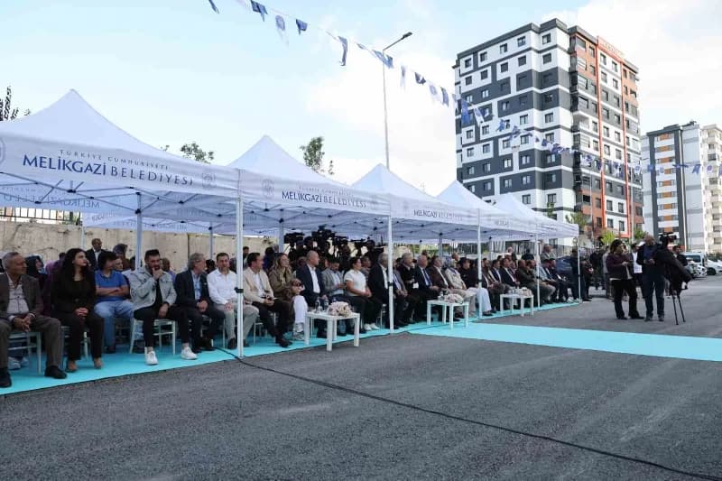 Kentsel dönüşümde başarılı çalışmaları ile öncü ve referans Belediye olan Melikgazi Belediyesi; Yıldırım Beyazıt Mahalle