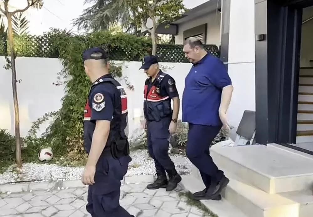 Tutuklanan eski Belediye başkanı ilkay çiçek