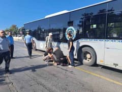 Muğla Menteşe’de motosikletin yayaya çarpması sonucu meydana gelen trafik kazası sonrası olay yeri