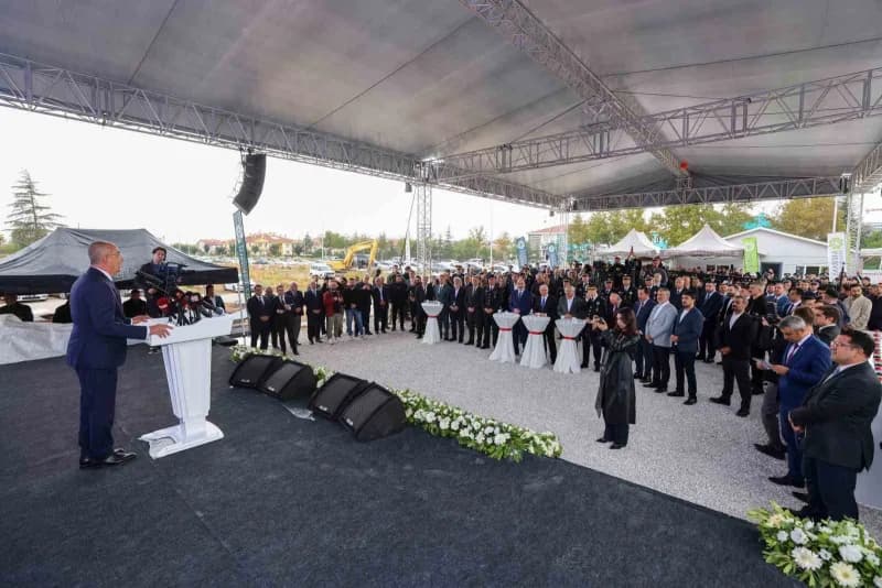 Meram’ın kamu hizmetleri için modern bir merkez daha kazandırılıyor. Meram’da güvenlik hizmetlerinin daha modern ve etki