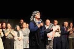 Merkezefendi Alzheimer Yaşam Merkezi'nde sahnelenen 'Eve Gidelim' tiyatro oyunu ve sergi etkinliği