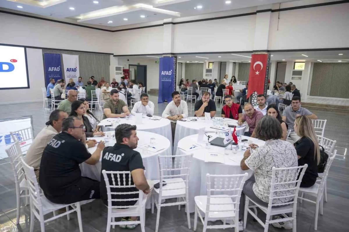 Mersin Büyükşehir Belediyesi, kentin afetlere karşı dirençliliğini artırmak amacıyla Mersin İl Afet Risk Azaltma Planı’n