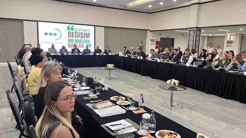 Mersin'de bağımlılıkla mücadele kapsamında 15 paydaş kurumun yer aldığı 'değişim Noktası Projesi' hayata geçirildi.