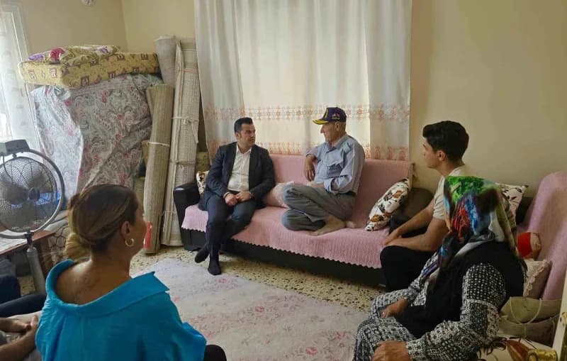 Mersin’in Akdeniz ilçesinde, 19 Eylül Gaziler Günü dolayısıyla Gaziler ve aileleri evlerinde ziyaret edildi.