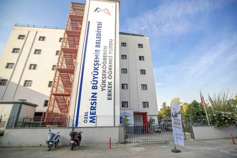 Mersin'de üniversite öğrencilerine yönelik toplam 240 kişi kapasiteli yurtlarda aylık 3 bin 120 liraya konaklama imkanı