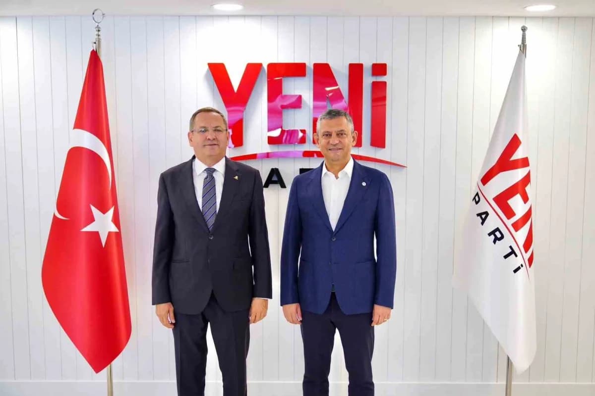 Ayvalık Belediye Başkanı Mesut Ergin, Ankara temasları kapsamında Yeni Parti Genel Merkezi’ni ziyaret ederek Genel Başka