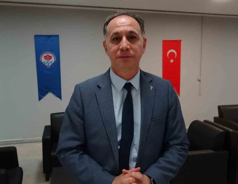 MHK soruşturmasında Avukat Halil İbrahim Atabay basın açıklaması yapıyor