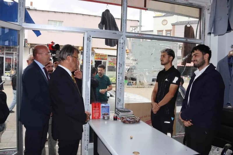 AK Parti Van Milletvekili Kayhan Türkmenoğlu, "Türkiye Yüzyılı için Hep yeni, Hep ileri" programları kapsamında Erzurum’