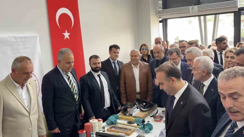 Kırklareli’nde düzenlenen Sanayi ve Teknoloji Projeleri Açılış ve Temel Atma Töreni’ne katılan Sanayi ve Teknoloji Bakan