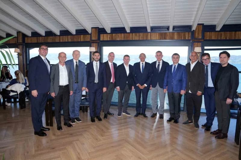 A Milli Takım’ın UEFA Uluslar a Ligi 1. Grup’taki Fransa karşılaşması öncesinde iki ülke Futbol federasyonlarının yöneti