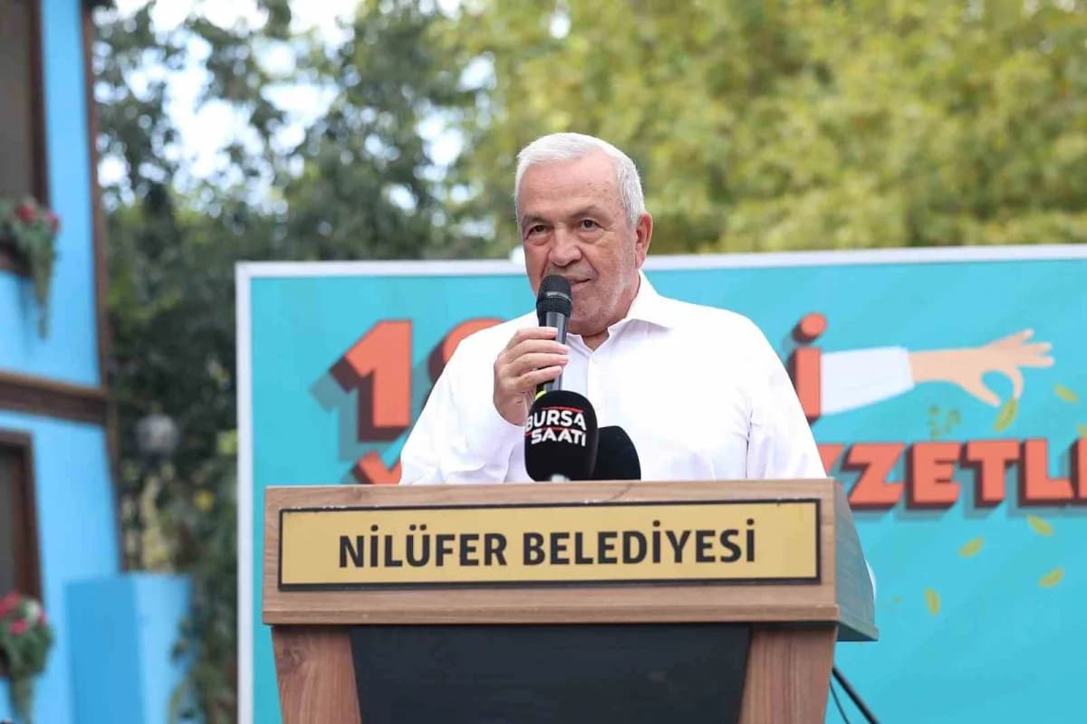 Bursa Nilüfer Gümüştepe Mahallesi'nde düzenlenen Misi Yerel Lezzetler Şenliği'nde kadın dernekleri geleneksel yemeklerin