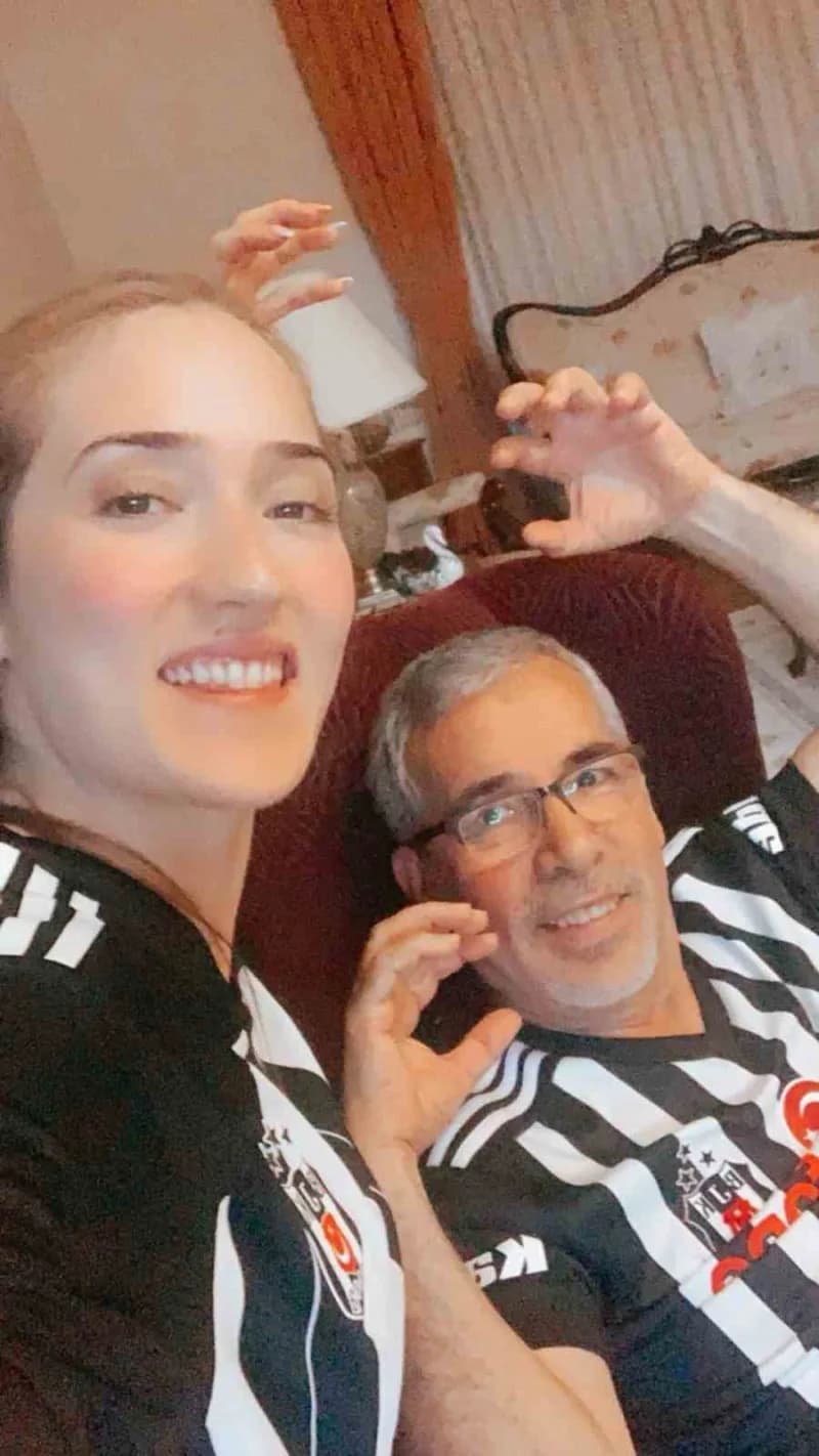 Gülşah Gizem Angı ve baba Ayhan Angı (Arşiv)