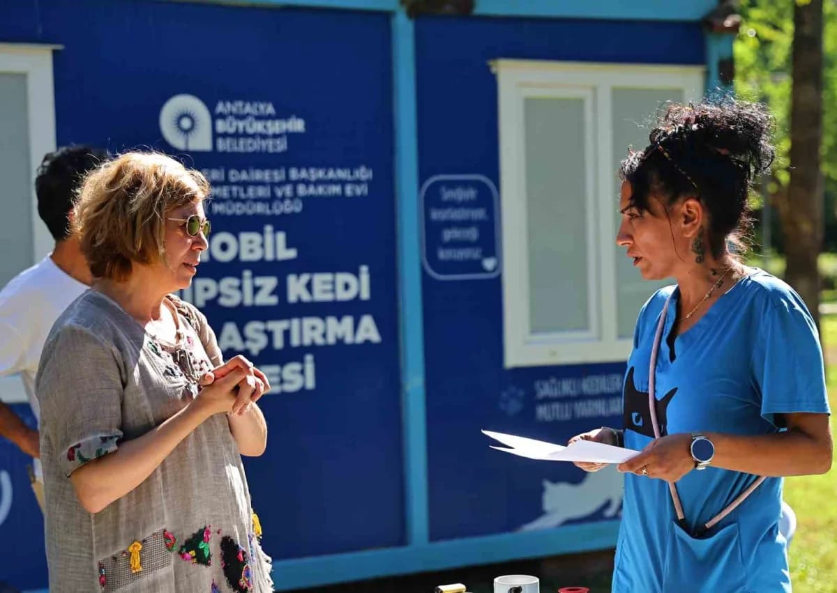 Ünite, 6 Kasım’a kadar Karaalioğlu Parkı’nda Sahipsiz kedilerin Kısırlaştırma işlemlerini randevulu olarak sürdürecek.