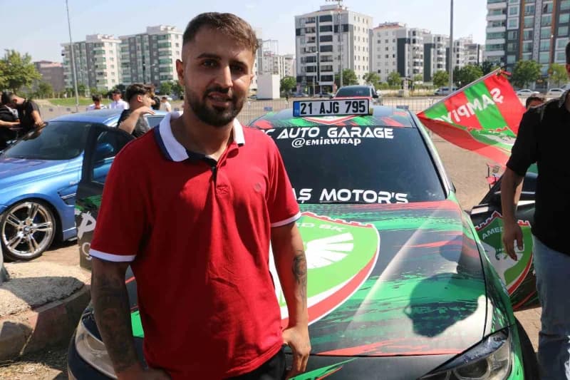 Trendyol Süper Lig ekiplerinden Amed Sportif Faaliyetler taraftarı ve Modifiye araç tutkunu Yusuf Bağdaş ise aracını tak
