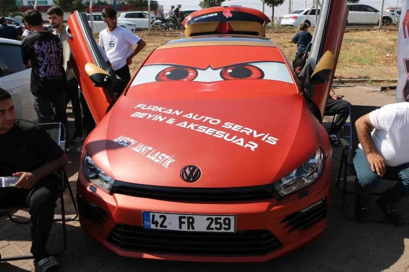 Modifiye otomobil tutkunlarını buluşturan "Tuning Fest Diyarbakır 2026", ikinci kez kapılarını ziyaretçilere açtı.