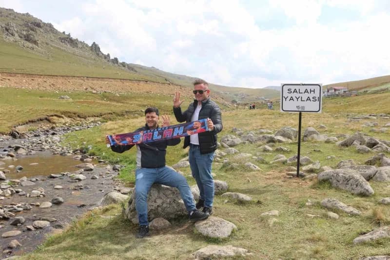 Dünyaca ünlü futbolcu Mohamed Salah'ın Trabzon yaylasında çekip sosyal medya hesabından paylaştığı fotoğraf, kısa sürede