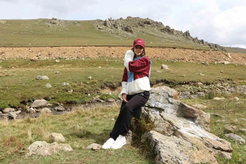 Dünyaca ünlü futbolcu Mohamed Salah'ın Trabzon yaylasında çekip sosyal medya hesabından paylaştığı fotoğraf, kısa sürede