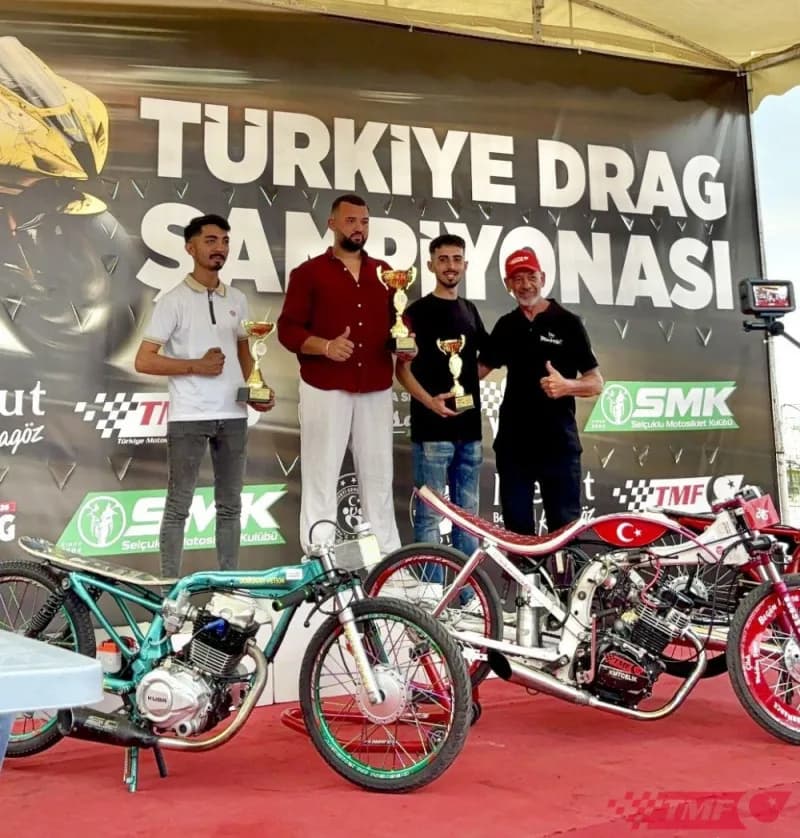 Türkiye Motodrag Şampiyonası’nın 3. Ayak yarışlarına ev sahipliği yapan Kepez, Yeni Drag Pisti, motor sporları tutkunlar