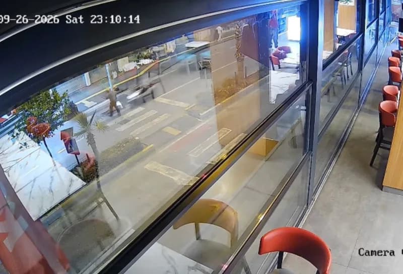 Antalya Manavgat'ta motosikletin çarptığı yaya kazası sonrası olay yeri