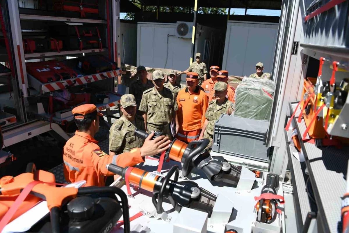 Milli Savunma Bakanlığı (MSB), deprem farkındalığını artırmak ve afetlere hazırlık düzeyini geliştirmek maksadıyla depre