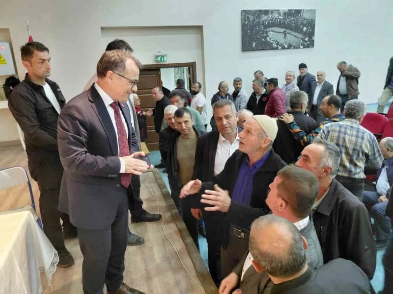 Mudurnu'da gerçekleştirilen program kapsamında ilçedeki 329 üreticiye, ticari işletmelerde alınması gereken biyogüvenlik