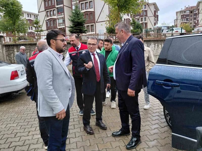 Mudurnu'da gerçekleştirilen program kapsamında ilçedeki 329 üreticiye, ticari işletmelerde alınması gereken biyogüvenlik