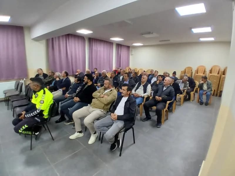 Bolu'nun Mudurnu ilçesinde, öğrencilerin okullarına güvenli ve huzurlu bir şekilde ulaşımlarını sağlamak amacıyla öğrenc